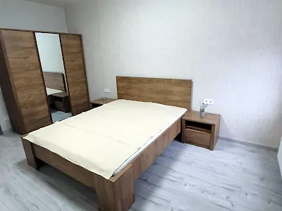 квартира за адресою Дніпровська набережна вул., 20-А