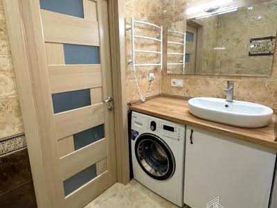 квартира за адресою Боголюбова вул., 33