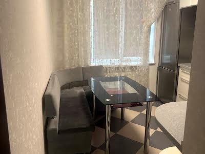 квартира за адресою Бабаджаняна, 21