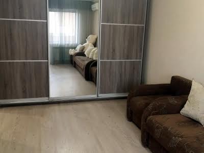 квартира по адресу Червоной Калины просп. (Владимира Маяковского), 4В