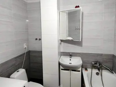 квартира за адресою Юності вул., 9