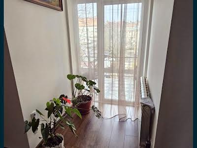 квартира за адресою Олександра Довженка вул., 9