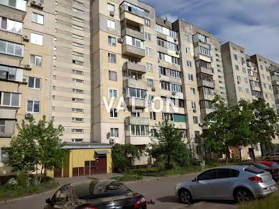 квартира за адресою Приозерна вул., 12А
