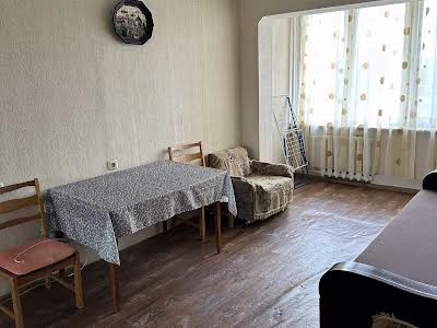 квартира за адресою Героїв полку Азов, 4