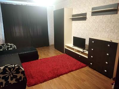 квартира за адресою Софії Русової вул., 1-Б