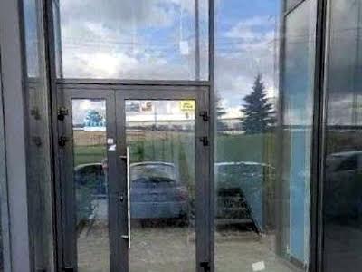 коммерческая по адресу Ревуцкого ул., 40-В