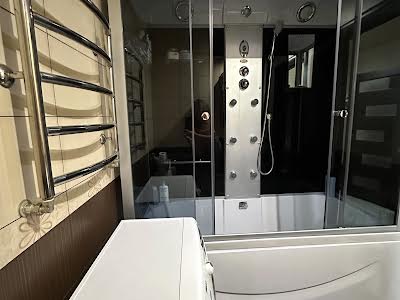 квартира за адресою Миру вул., 46