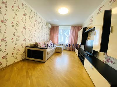 квартира за адресою Голосіївський просп. (40-річчя Жовтня), 7