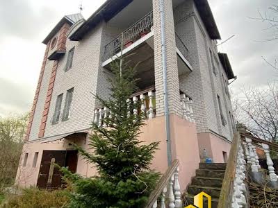будинок за адресою Каштанова вул., 3