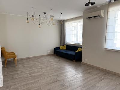 квартира за адресою Олекси Тихого пров., 4 к1