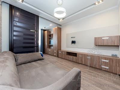 квартира по адресу Чубинского ул., 2