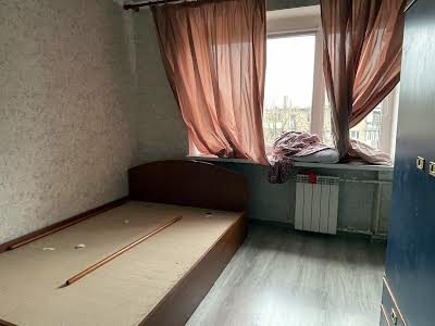 квартира за адресою Автозаводська вул., 89а