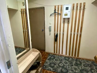 квартира за адресою Ореста Левицького вул. (Академіка Курчатова), 18