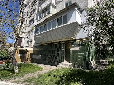 квартира за адресою Сержанта Волкова вул., 37