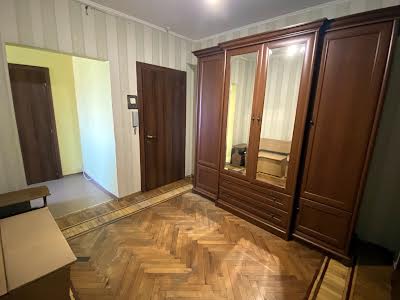 квартира за адресою Гетьмана, 42
