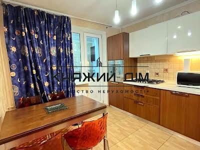 квартира за адресою Рибальська вул., 8