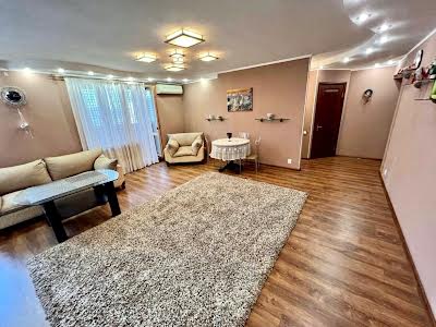 квартира за адресою 6-та слобідська, 48