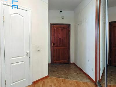 квартира за адресою Драгоманова вул., 6а