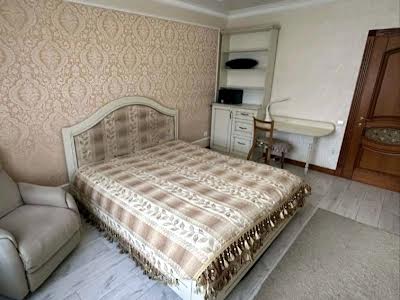 квартира по адресу Дмитрия Луценко ул. (Крейсера 'Аврора'), 10