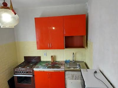 квартира за адресою Ревуцького вул., 13