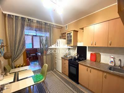 квартира за адресою Світлицького вул., 26