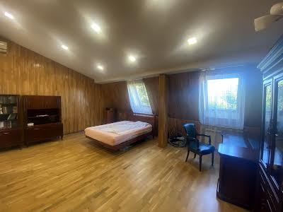 квартира за адресою Тарнавського, 52