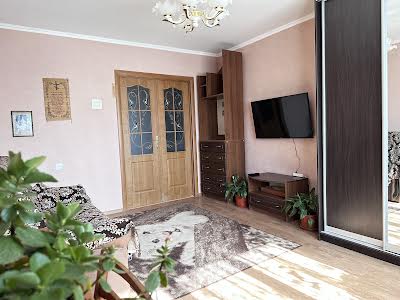 квартира за адресою Івана Драча вул. (Гагаріна), 17
