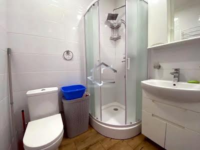 квартира за адресою Пастера вул., 5