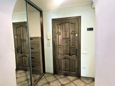 квартира за адресою Братиславська вул., 7