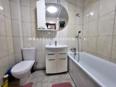 квартира за адресою Михайла Лушпи просп., 5 к30