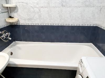 квартира по адресу Героев Днепра ул., 42-Б