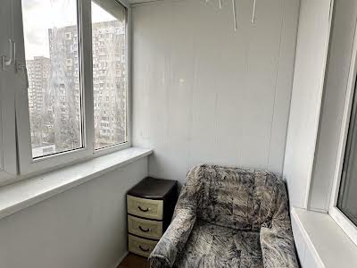 квартира за адресою Озерна вул., 28