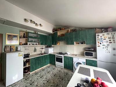 квартира за адресою Коновальця вул., 3