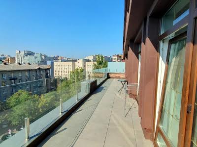 квартира за адресою 93-ї Холодноярської Бригади вул., 10