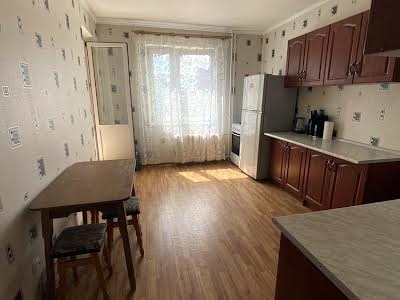 квартира за адресою Драгоманова вул., 14