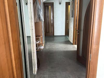 квартира по адресу Евгения Чикаленко ул., 75