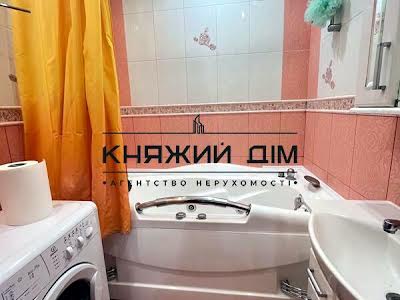 квартира за адресою Дніпровська набережна вул., 26-Б