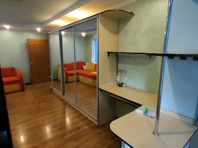квартира за адресою Академіка Філатова вул., 62