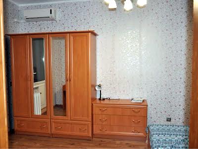 квартира за адресою Олени Пчілки вул., 2