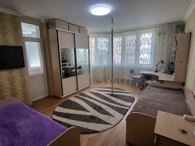 квартира за адресою Олени Пчілки вул., 6-А