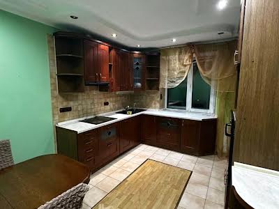 квартира по адресу Драгоманова ул., 14