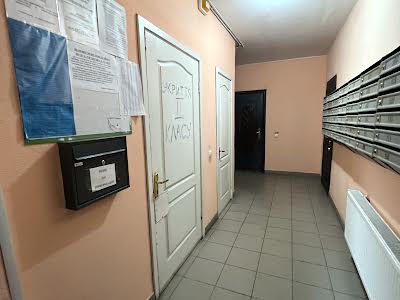 квартира за адресою Роганська вул., 130/2