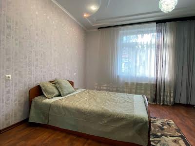 квартира за адресою Остапа Луцького вул., 5а
