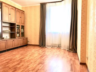 квартира за адресою Степана Рудницького вул. (Академіка Вільямса), 5