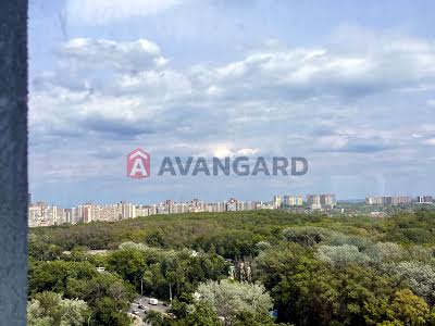 квартира по адресу Академика Глушкова просп., 42