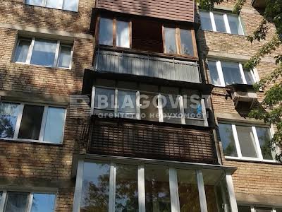 квартира за адресою Солом'янська вул., 16