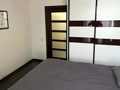 квартира за адресою Регенераторна вул., 4 к3