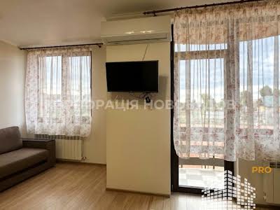 квартира за адресою Митна вул., 70