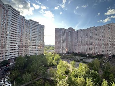 квартира по адресу Олены Пчилки ул., 2