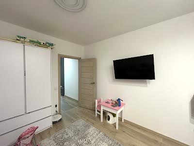 квартира за адресою Приозерний бульв., 5